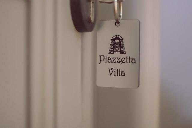 Villa Piazzetta Bacău Buitenkant foto